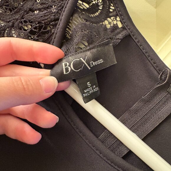 Black Bodycon Dress with Lace Long Sleeves - Picture 7 of 7